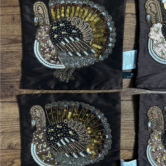 Pier One (Newport) • Turkey Time • 4 Pillow Cases • Brown/Gold • Sequins/ Beaded - Picture 7 of 16